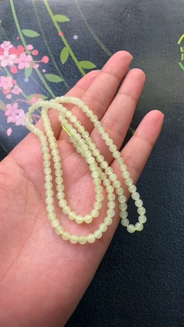 和田玉未镶嵌颈饰项链