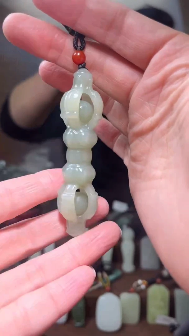 颈饰未镶嵌和田玉·