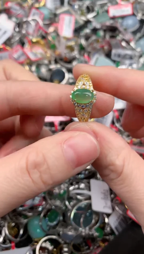 银S925镶嵌戒指翡翠888              3