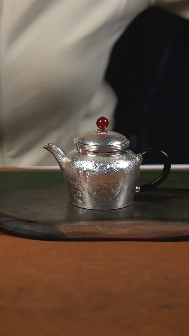 手工锤纹熊猫泡茶壶