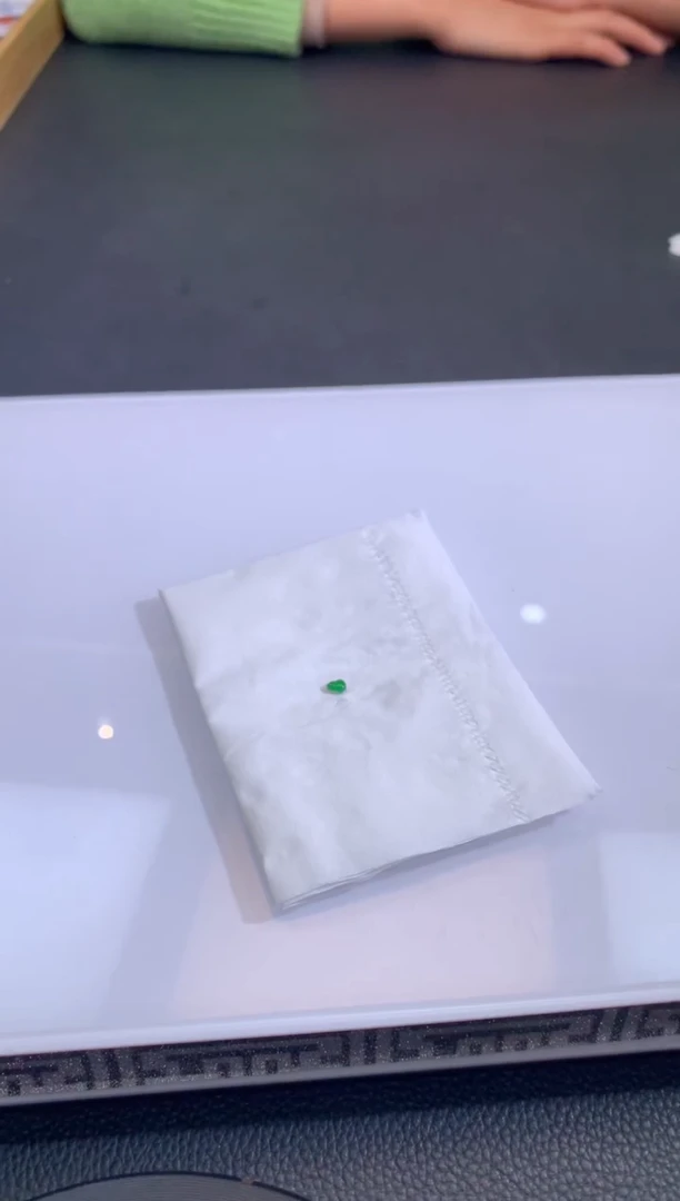 【闪购商品】定制翡翠未镶嵌翡翠