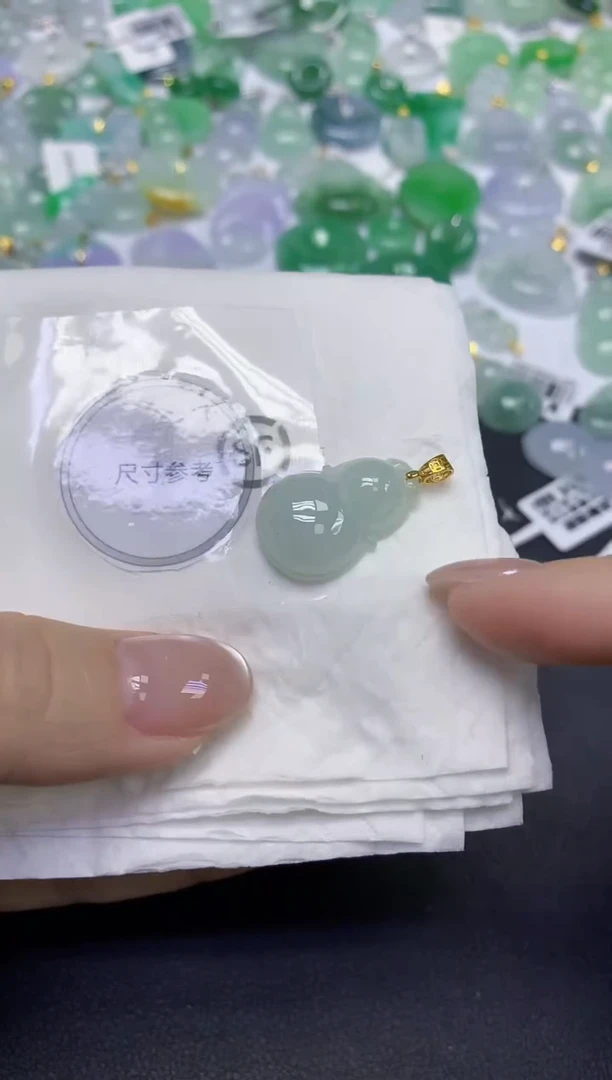 颈饰未镶嵌翡翠天然缅甸翡翠A货百元以上9元证书费自理