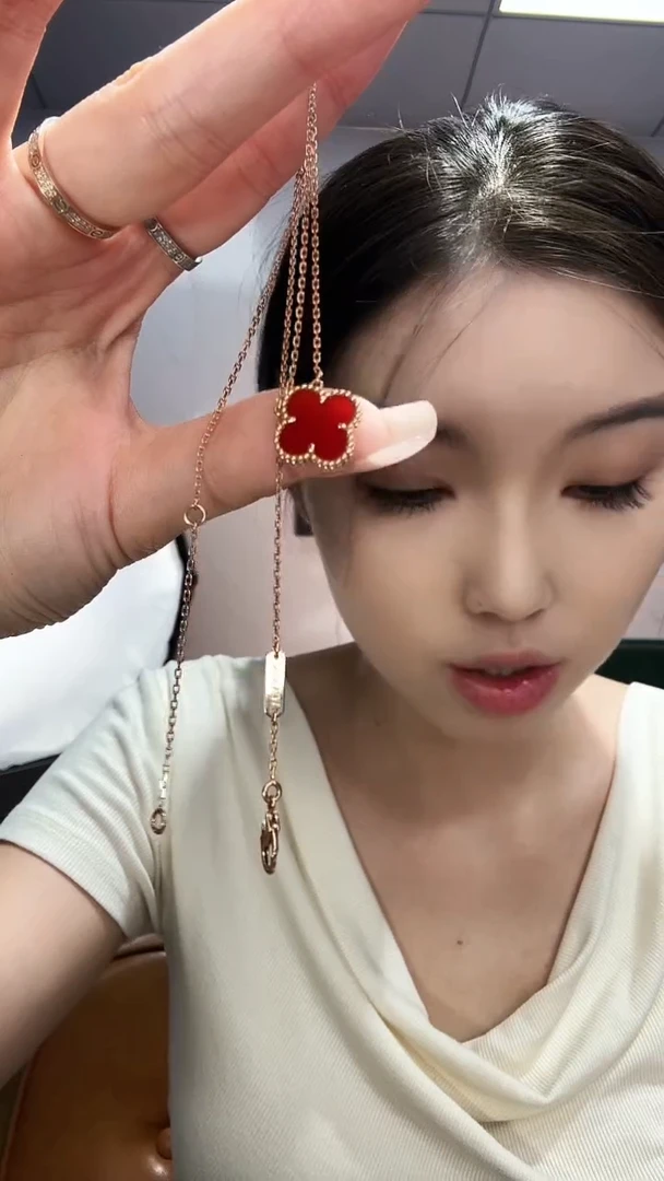 18K金镶嵌套链玛瑙/玉髓红色k黄单花套链GHJ