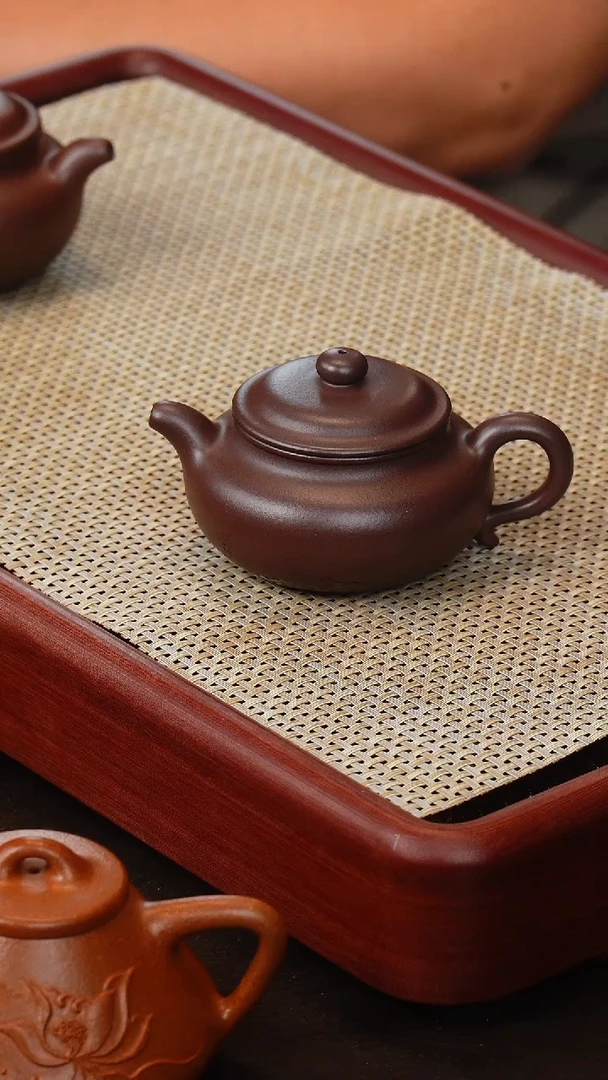 茶壶紫砂喝***子侯峰制 底槽清仿古 高温150cc