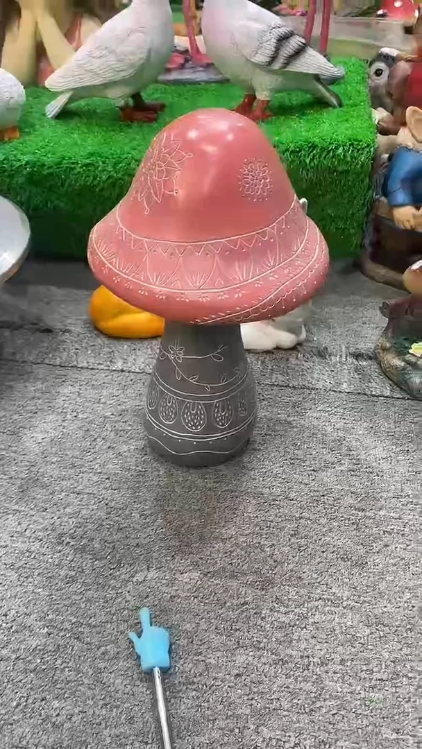 合成树脂大号蘑菇摆件