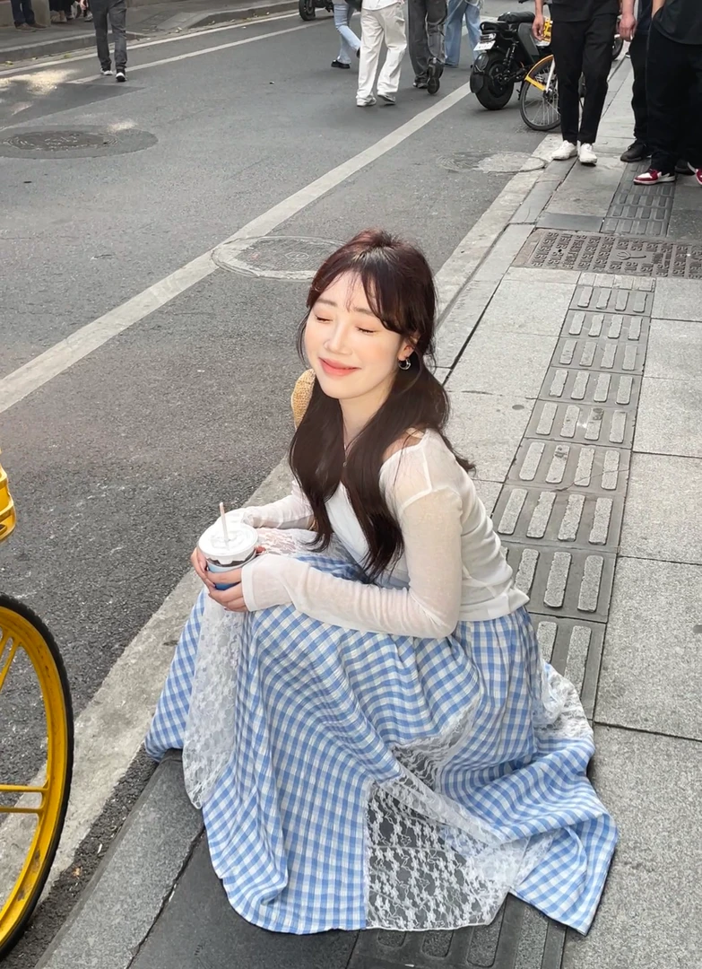 YPP！【蓝岛之恋】微透V领罩衫T恤挂脖背心蕾丝拼接格子半身裙三件套