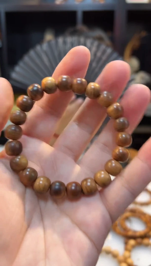 崖柏9*10黑油精品老型无礼盒