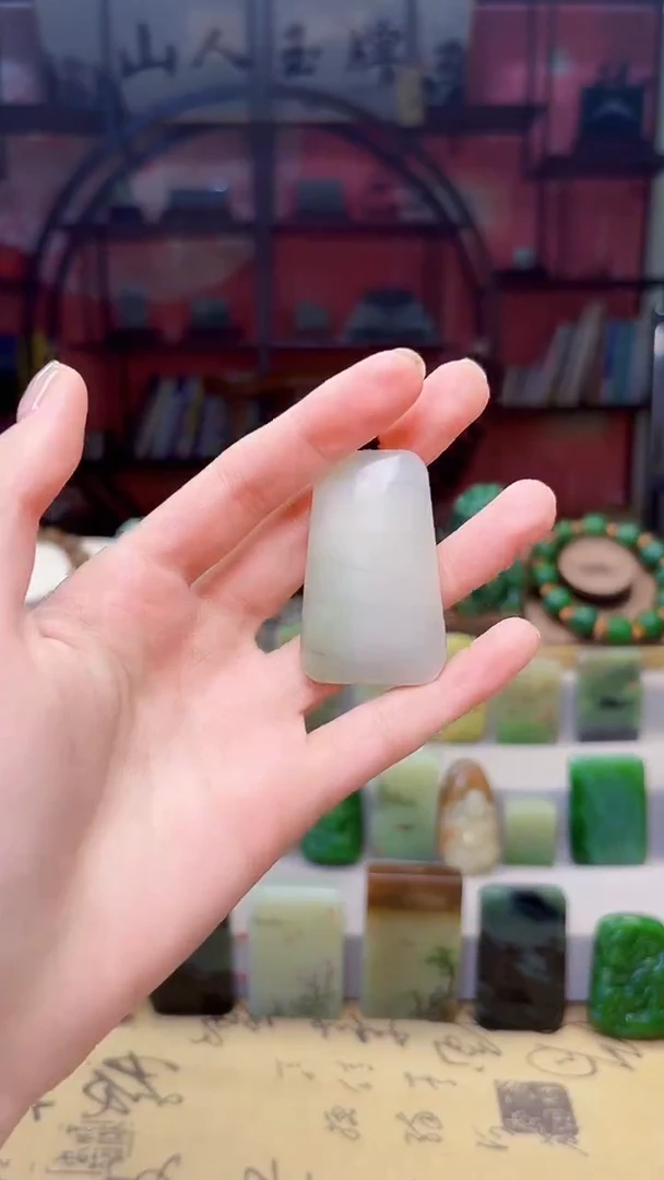 未镶嵌和田玉挂件8