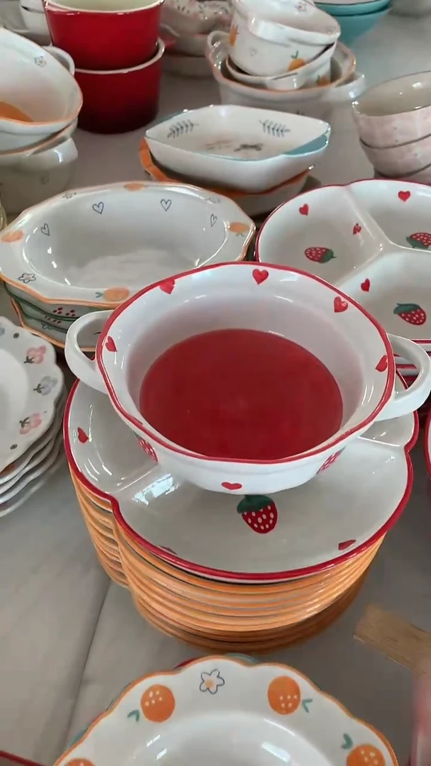 瓷p****e瑕疵草莓分餐盘+双耳碗