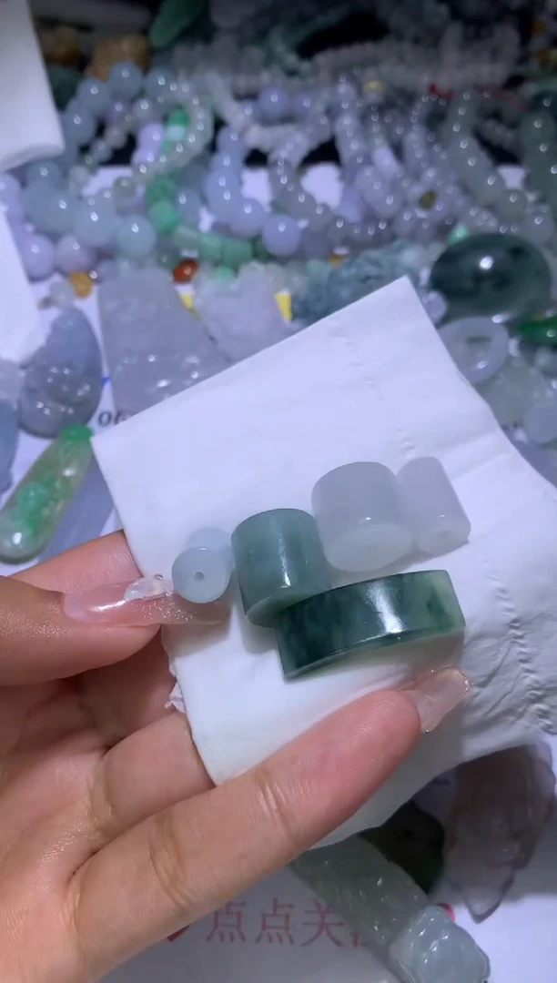 【闪购商品】定制翡翠未镶嵌CXX004191