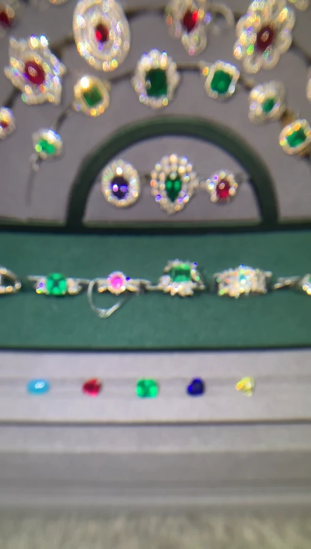 裸石祖母绿1.38ct赞比亚VVG微油VB吉尔德