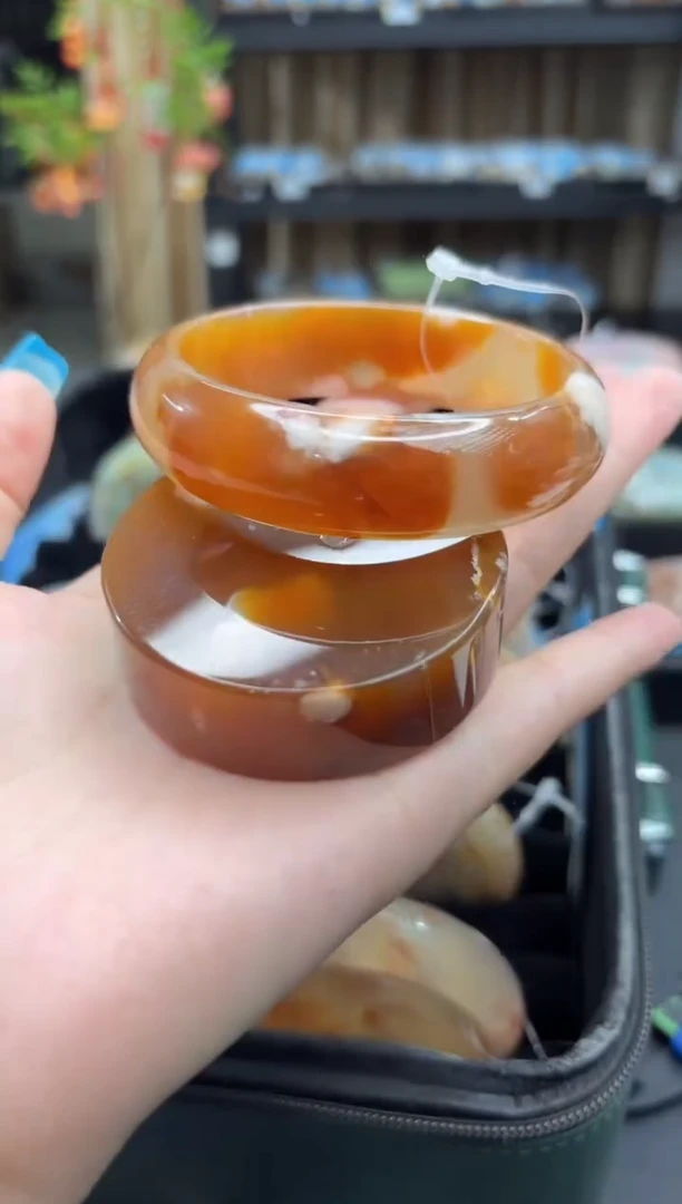 未镶嵌手镯石英质玉22(61圈赠送镯心)