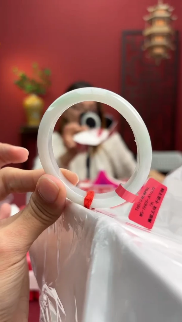 未镶嵌手镯（贵妃镯）翡翠翡翠手镯8