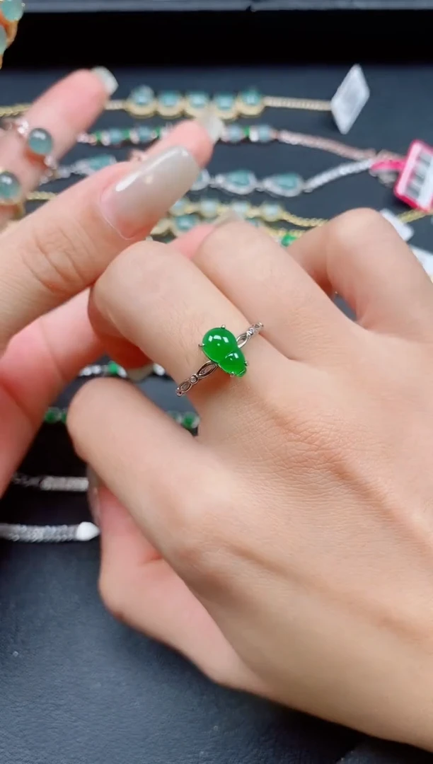翡翠戒指银S925镶嵌1111