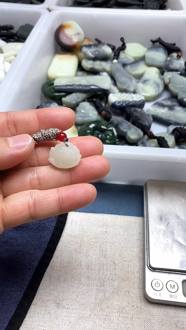 吊坠(不含链)未镶嵌和田玉1