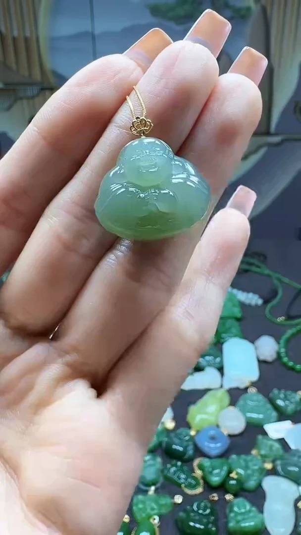 和田玉18K金镶嵌吊坠(不含链)1