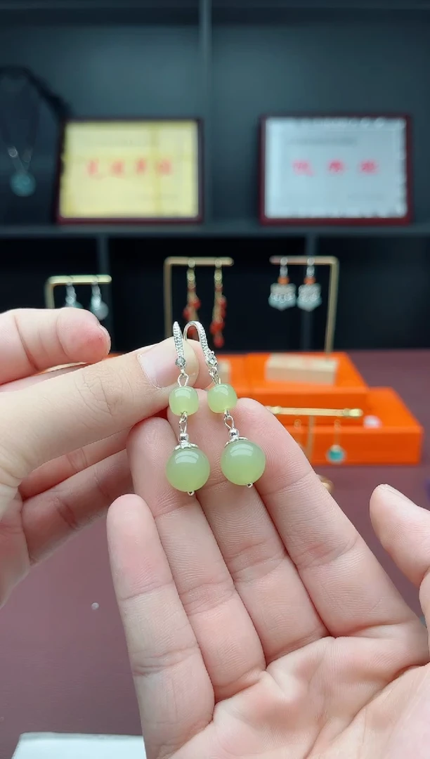 未镶嵌东陵石耳饰430