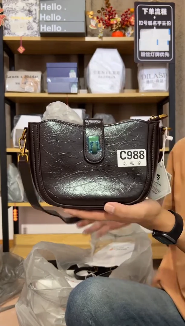 小牛剖层皮革老张家女包988
