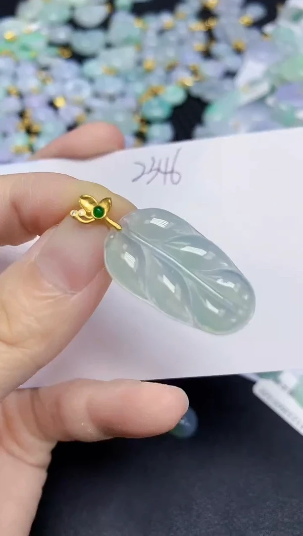 翡翠未镶嵌颈饰天然缅甸翡翠A货
