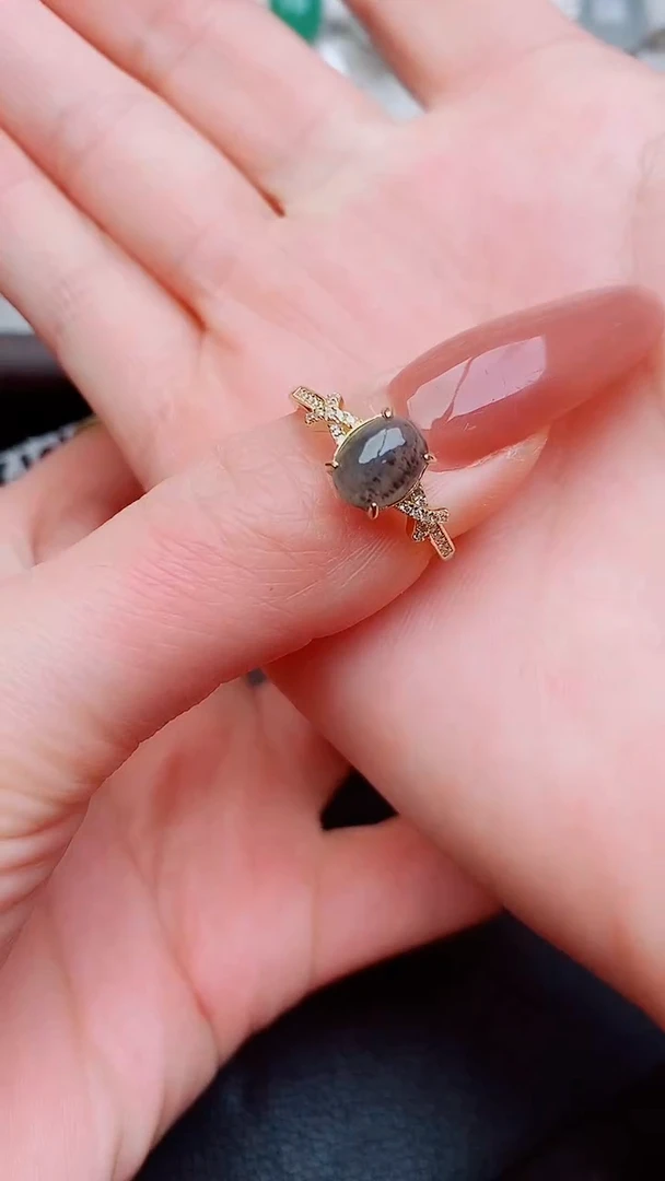 银S925镶嵌戒指翡翠阿**。...