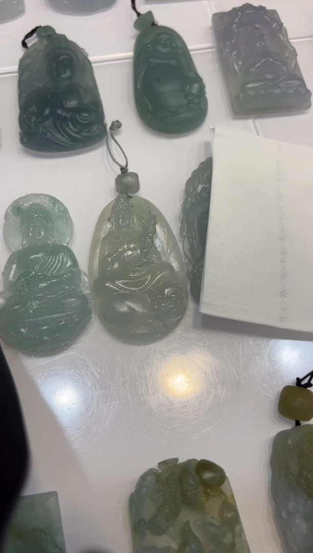 未镶嵌定制翡翠文殊