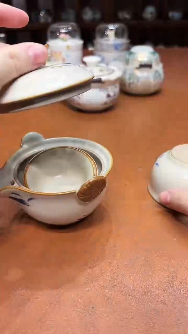 高雅艺术瓷简单清