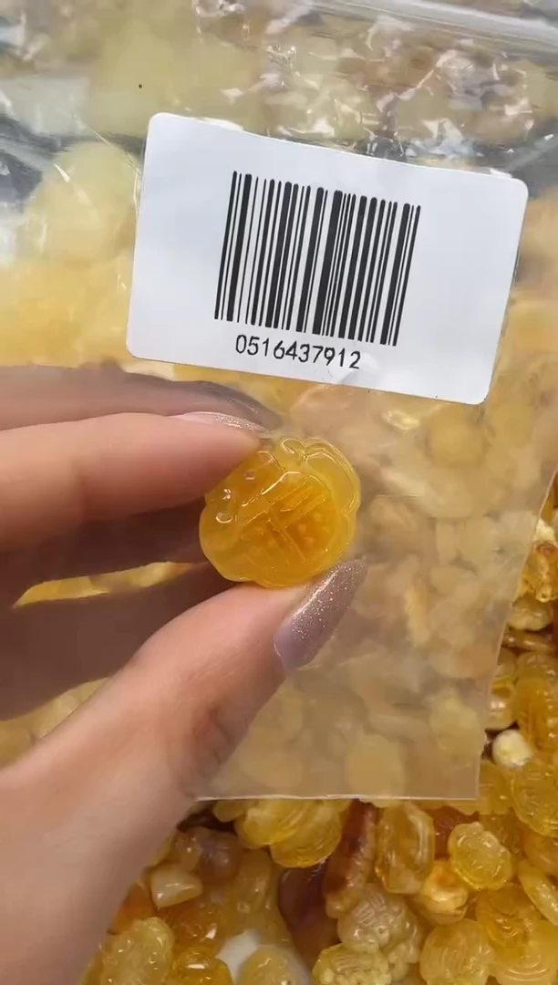 裸石琥珀未镶嵌如图