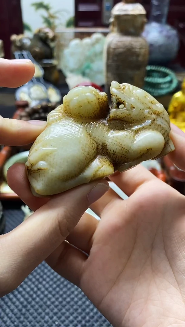 未镶嵌和田玉挂件麒麟