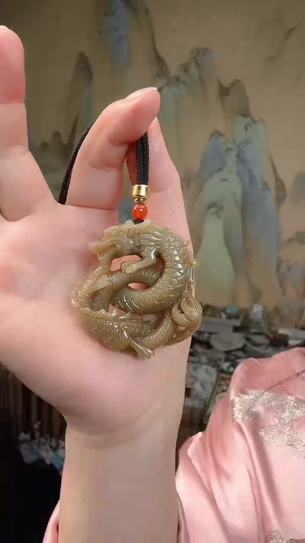 颈饰未镶嵌和田玉.