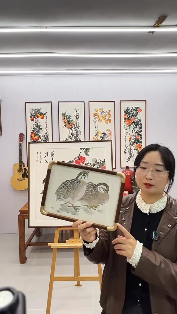 国画20*30 摆台 斑鸠