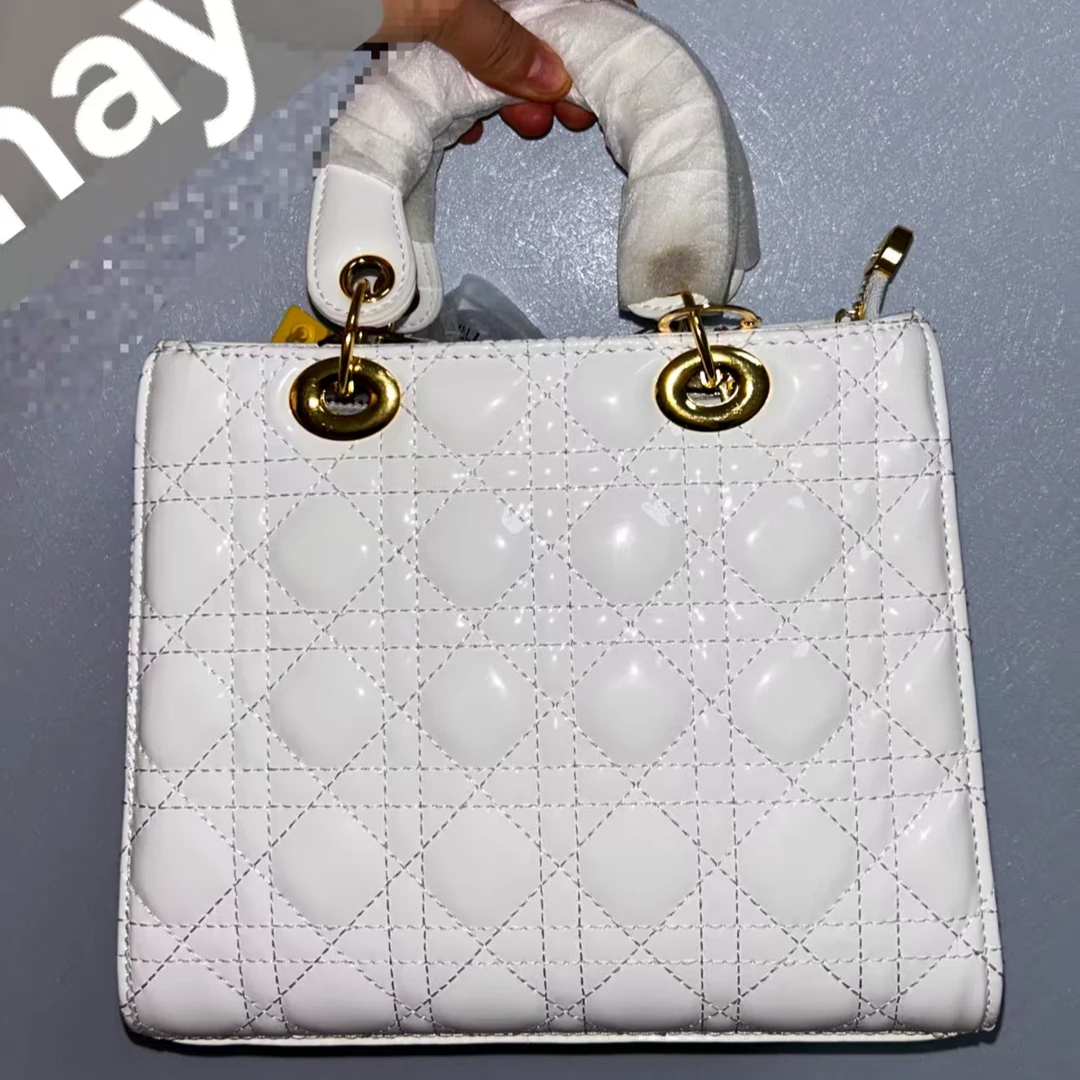 高级手提百搭新款2026时尚单肩斜挎包漆皮包菱格手提包气质肩包