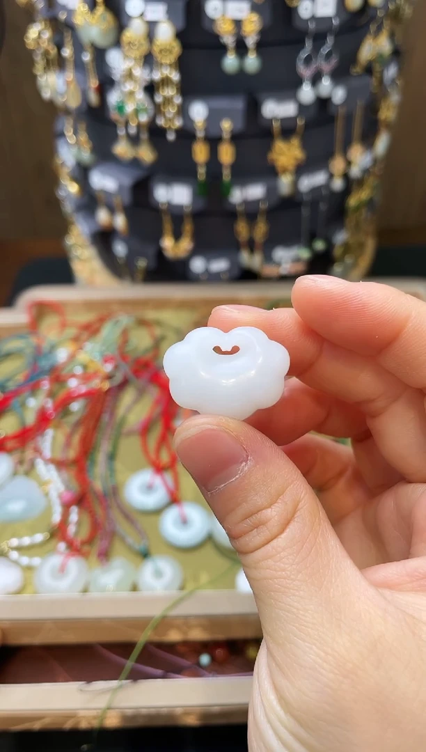 【闪购商品】和田玉吊坠未镶嵌吊坠