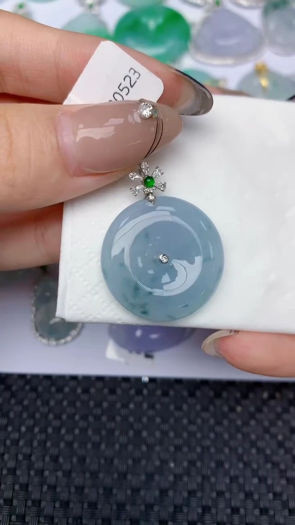 颈饰18K金镶嵌翡翠天然缅甸翡翠a货百元以上9元证书费自理