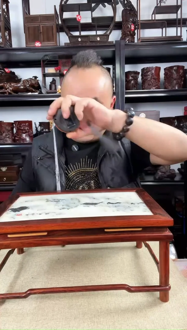 木老李红木工艺品245瑕疵
