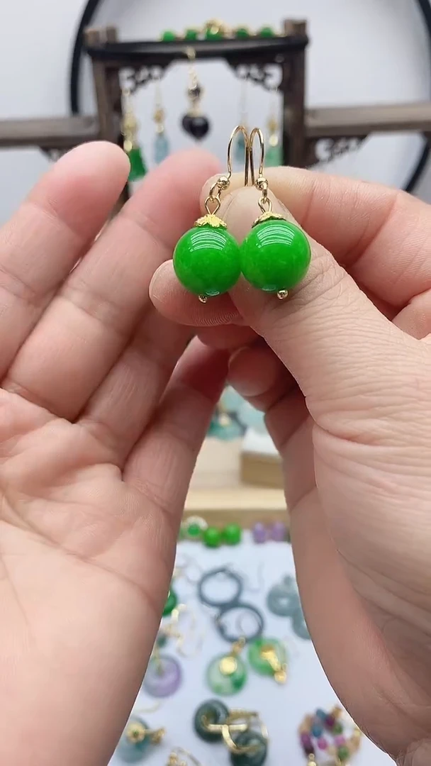 14K金镶嵌翡翠耳饰35翡翠