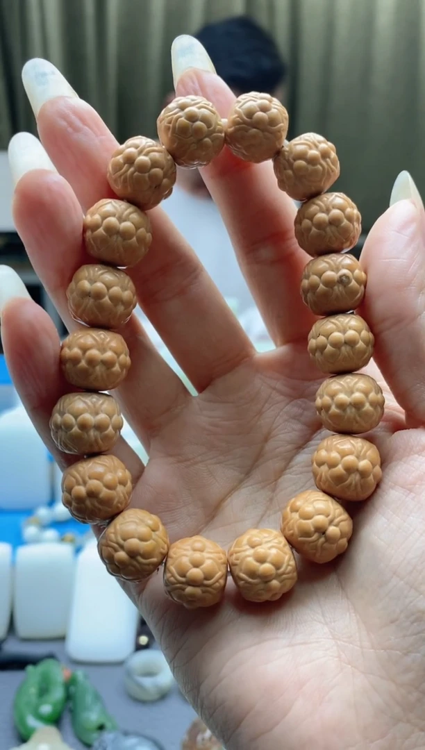 文玩手串未镶嵌 82