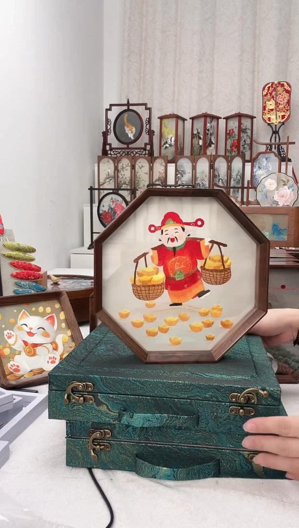 扇子苏绣作品手工摆台