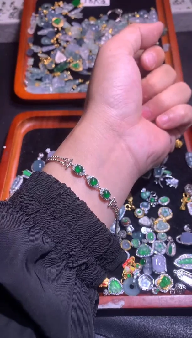 【闪购商品】翡翠吊坠(不含链)银S925镶嵌1