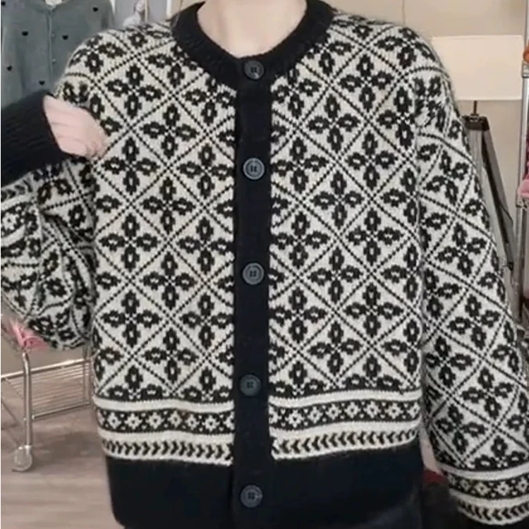 【四叶草开衫】法式气质风高级感圆领菱格设计感百搭上衣