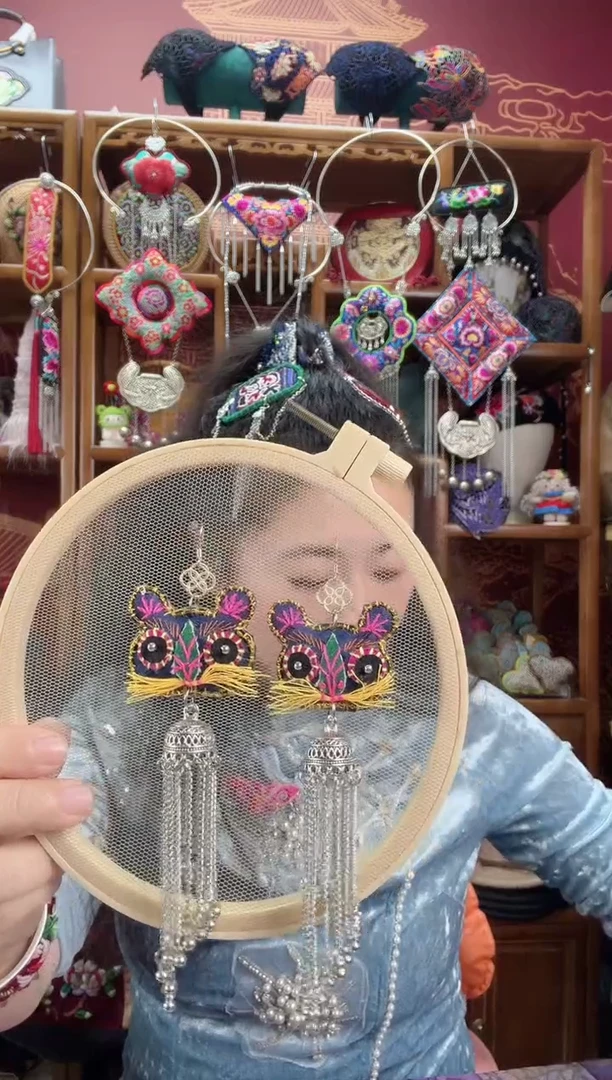 刺绣耳环48甜甜家