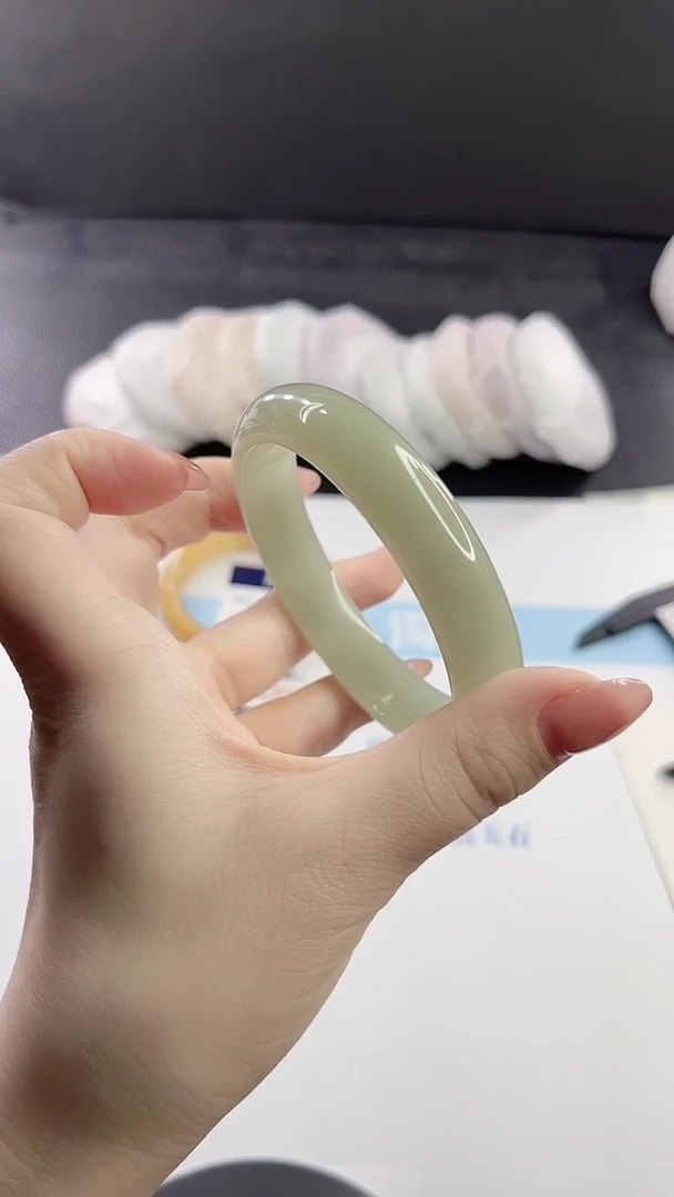 未镶嵌手镯石英质玉多样性发货L23-63