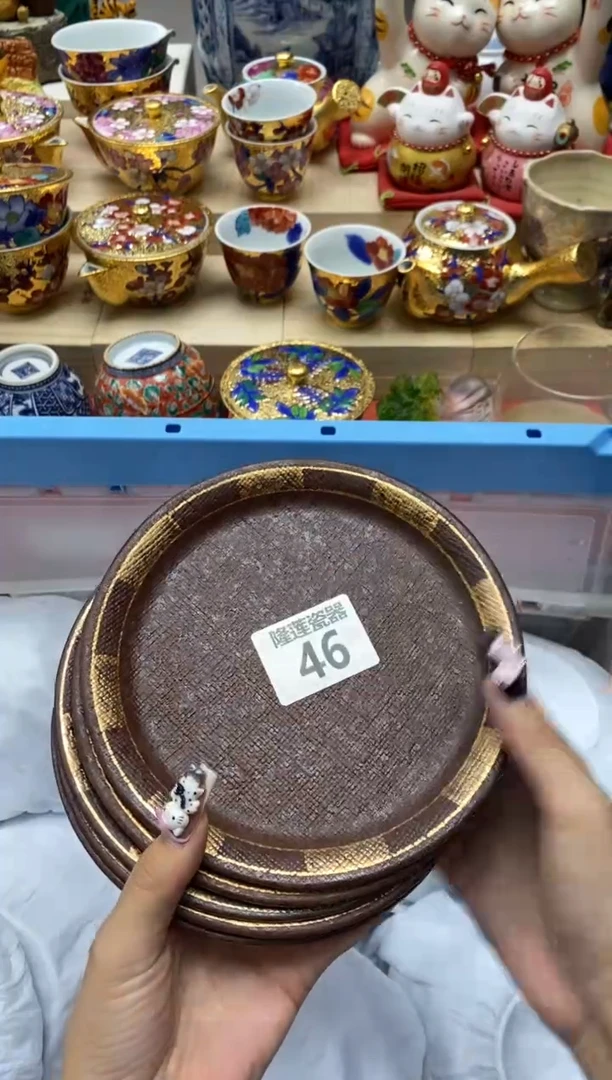 瓷片苹*姨隆莲瓷器欢迎大家