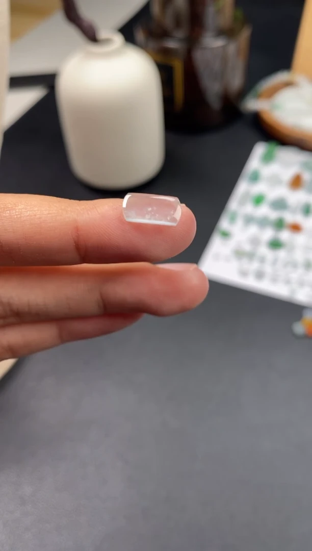 翡翠未镶嵌颈饰翡翠冰种马鞍