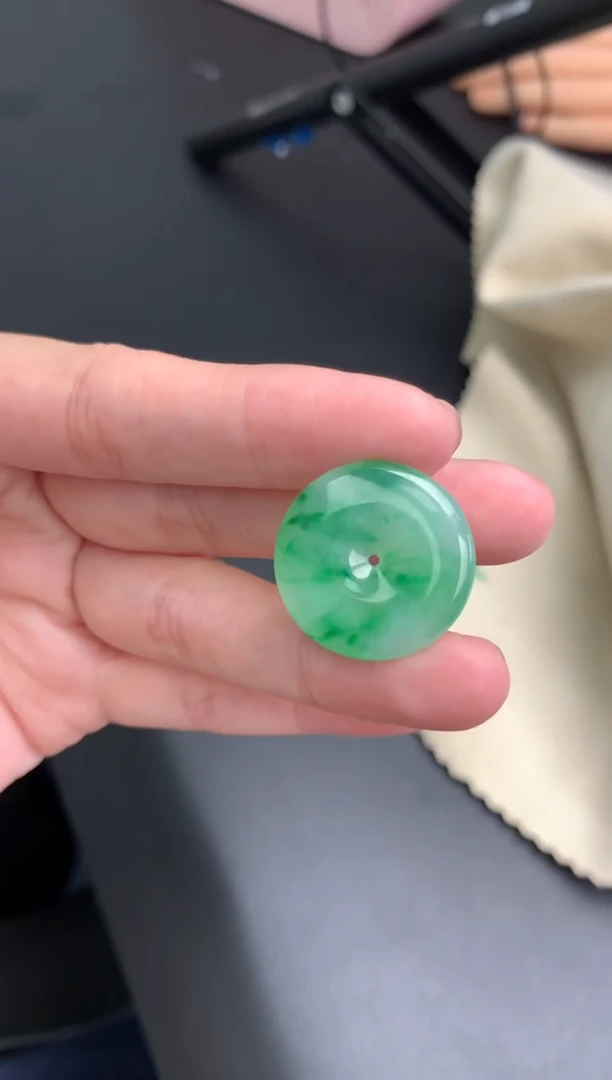 【闪购商品】定制翡翠未镶嵌模式推广期24小时鉴赏期