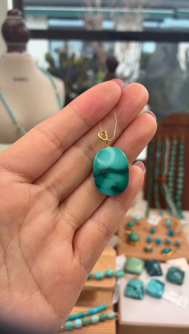 18K金镶嵌绿松石吊坠(不含链)1