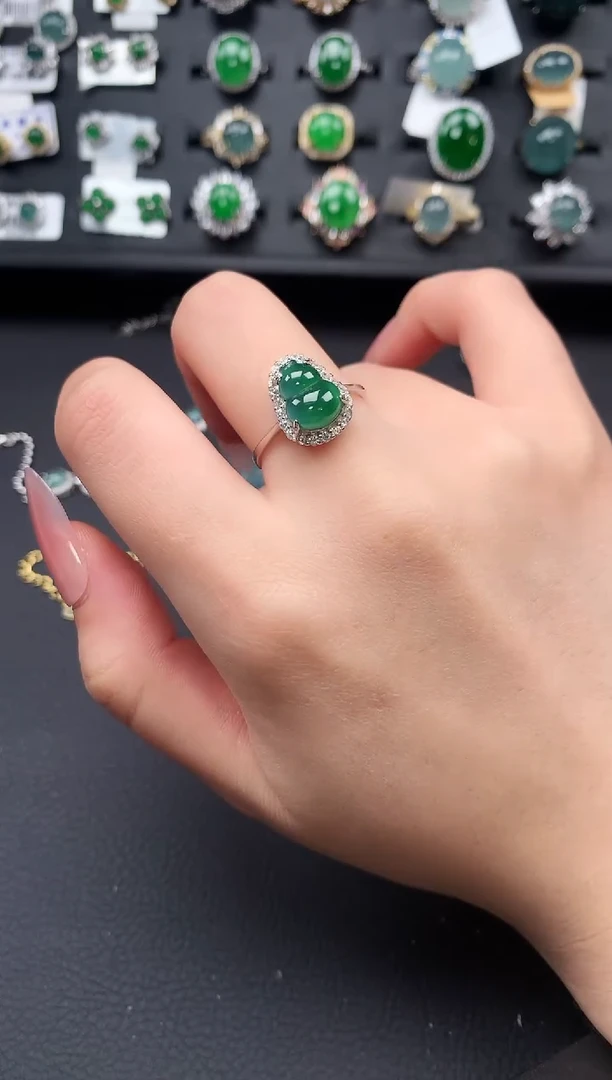 【闪购商品】翡翠戒指银S925镶嵌65124