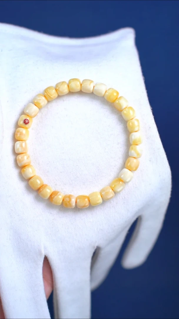 未镶嵌琥珀手链2868/7.5mm红标手串