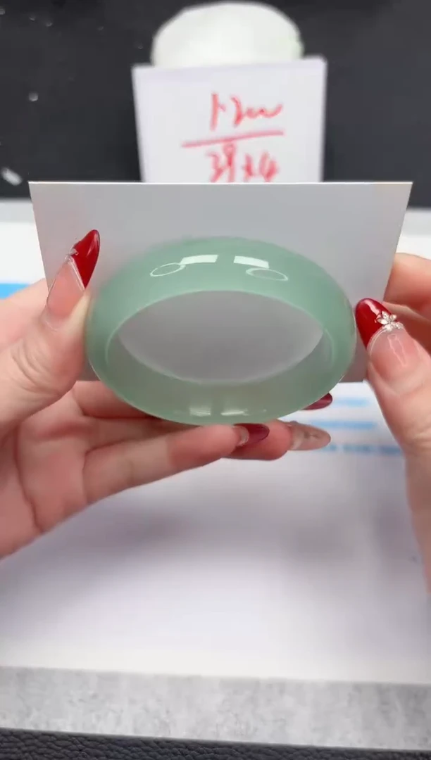 【闪购商品】石英质玉手镯未镶嵌377-52.5