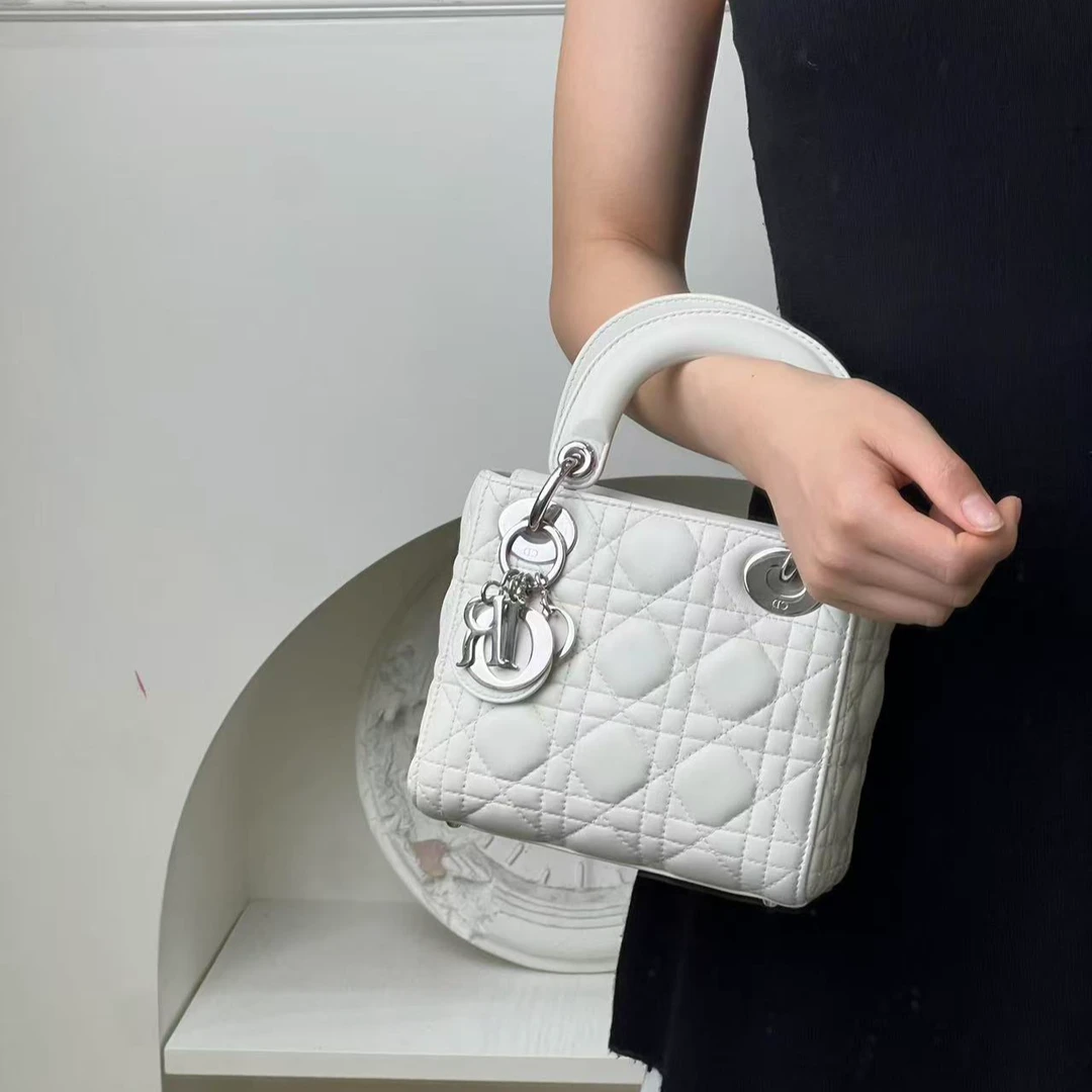 95新 DIOR/迪奥 三格戴妃白银羊单肩包/甄选