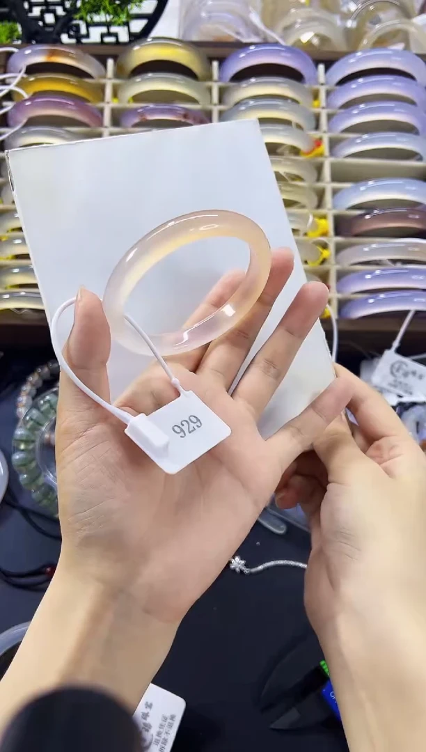 玛瑙/玉髓手镯未镶嵌58-10.6-7.3-929